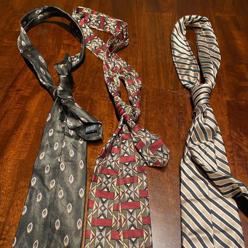 🗣TIE BUNDLE🗣 - Picture 3 of 4